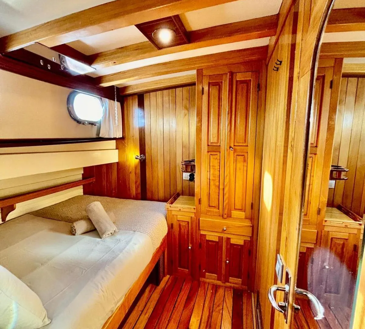 Hotel Wooden Boat- La Goletta Barcelona